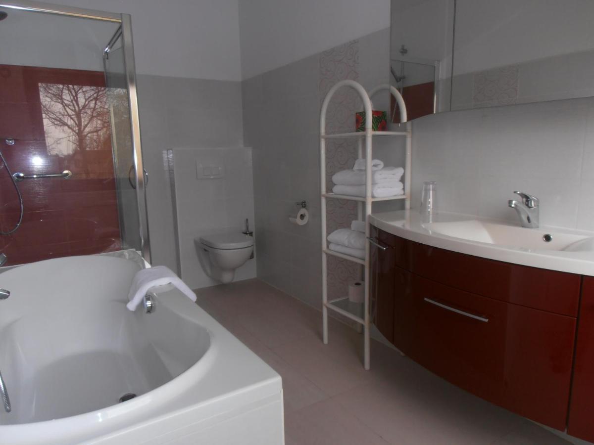 B&B Jossefin Tuinen ランアーケン エクステリア 写真